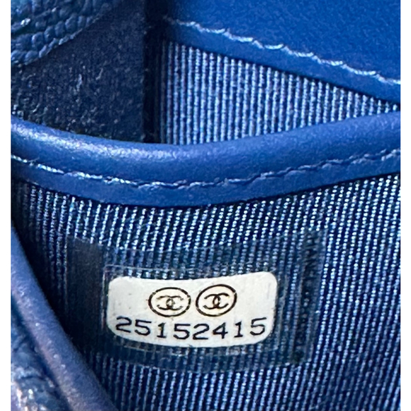 CHANEL Quilted Caviar Wallet - Picture 5 of 5